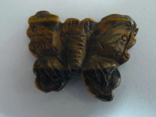 STUNNING PRECIOUS STONE BUTTERFLY CAN BE STRUNG