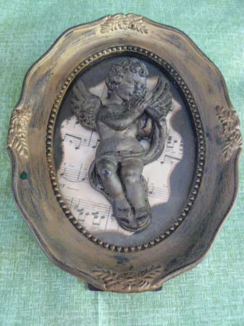 ANGEL IN PICTURE FRAME