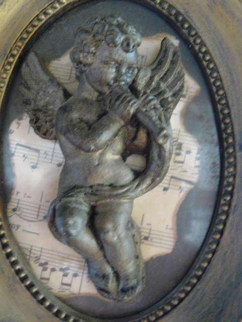 ANGEL IN PICTURE FRAME