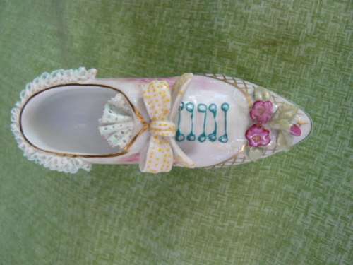 PORCELAIN SHOE ORNAMENT STYLED IN ITALY STUNNING
