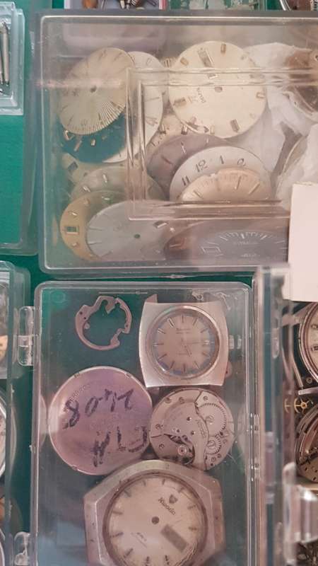 one large draw full of assorted watch spares as per pictures Lovely lot !!!!!!!