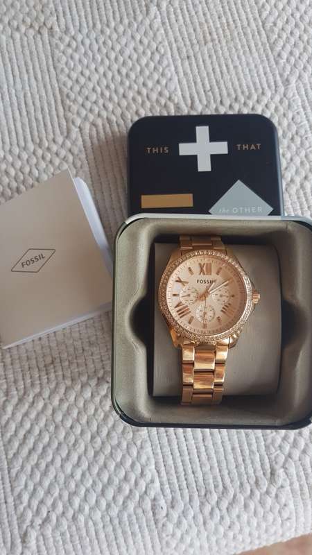 STUNNING  Rose gold Am4483 ladies watch. Unworn gift REDUCED !!!!!!!!!! PRFECT CONDITION