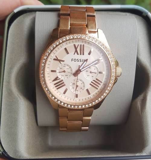 STUNNING  Rose gold Am4483 ladies watch. Unworn gift REDUCED !!!!!!!!!! PRFECT CONDITION