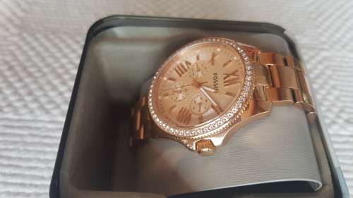 STUNNING  Rose gold Am4483 ladies watch. Unworn gift REDUCED !!!!!!!!!! PRFECT CONDITION
