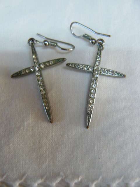 SILVER TONED CROSS EARRINGS
