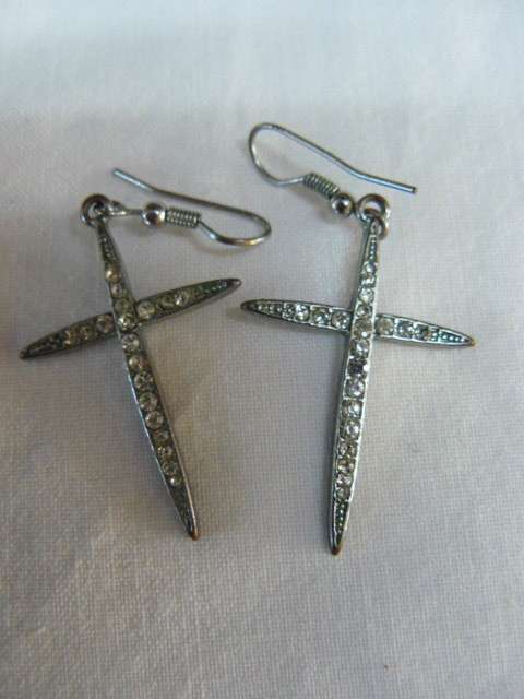 SILVER TONED CROSS EARRINGS