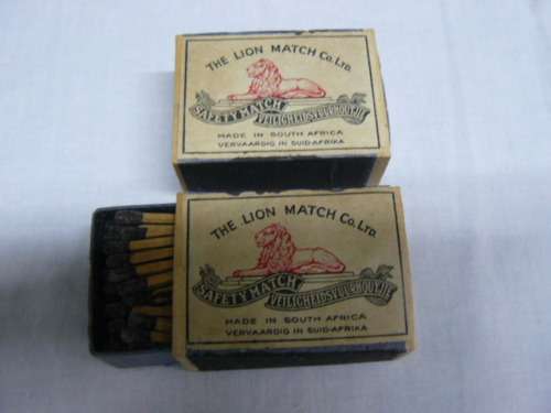 LIONS MATCH BOXES VINTAGE STILL FULL AND MILLS SPECIAL CIGARETTE TIN