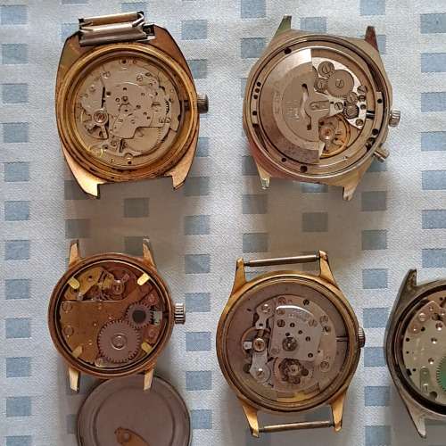A26/3  Lot vintage men`s watches for spares or repairs