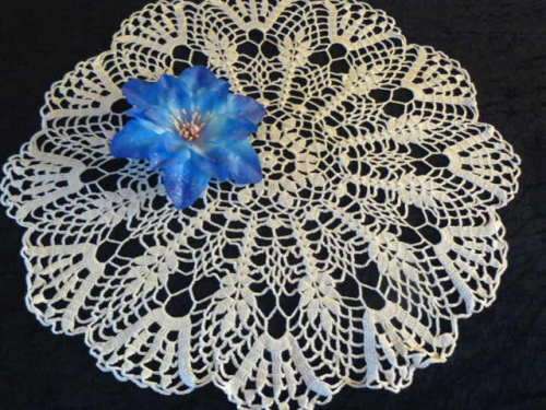HAND CROCHETED COTTON DOILIE 53 CM
