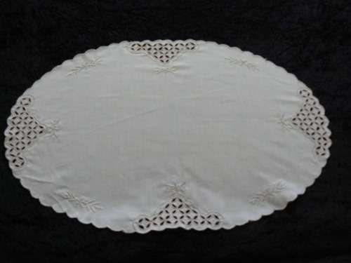COTTON LINEN DOILIE
