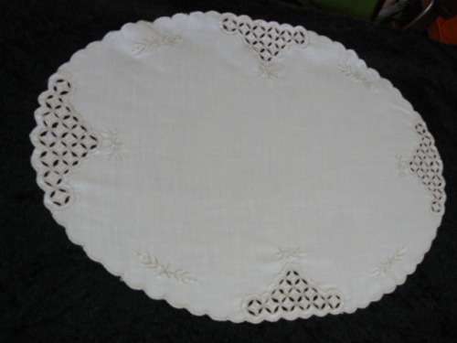 COTTON LINEN DOILIE