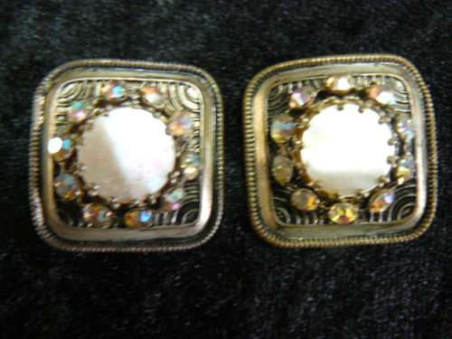 FASHION CLIP ON EARRINGS
