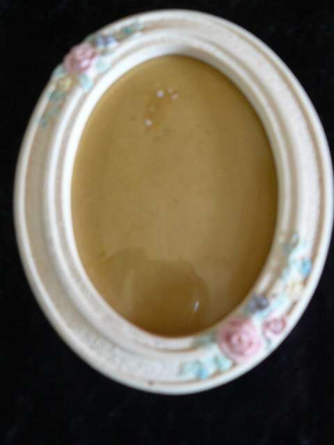 RESIN FLOWER FRAME