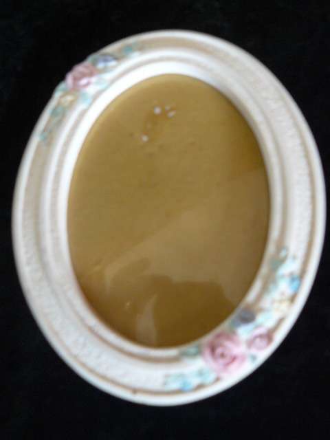 RESIN FLOWER FRAME