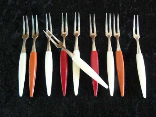 VINTAGE PICKLE FORKS X 10 STAINLESS