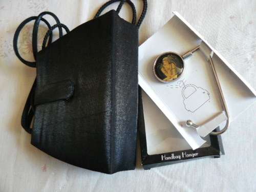 VINTAGE BAG AND HAND BAG HANGER