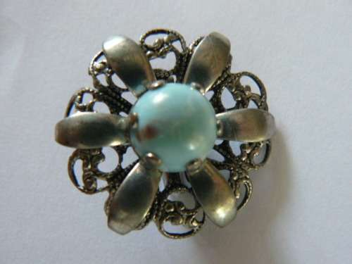 VINTAGE LIKE BROOCH SILVER STONED