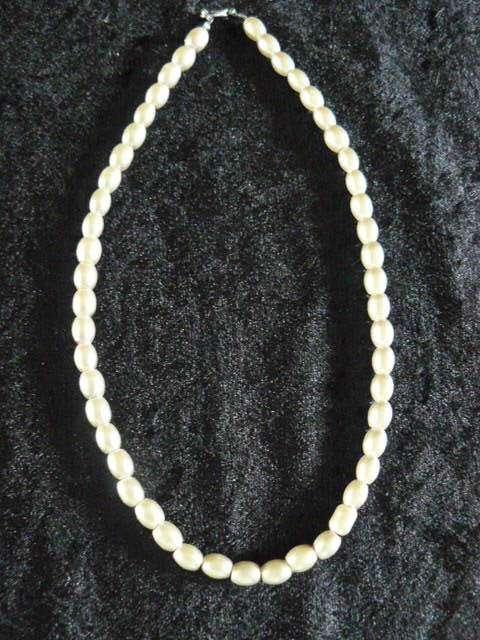 FOUX PEARL NECKLACE