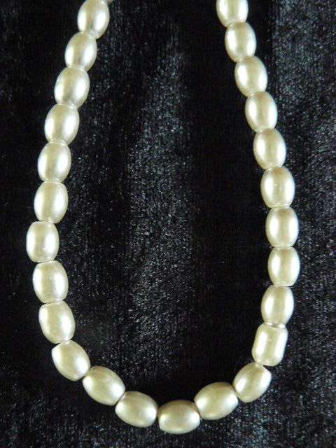 FOUX PEARL NECKLACE