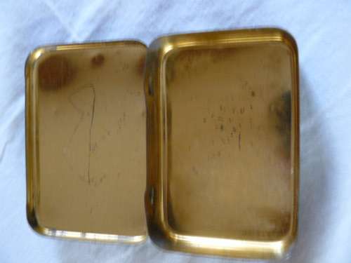 VINTAGE TIN - THE LADYS OWN - ENGLAND