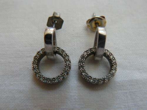 SILVER TONED FASHION EARRINGS