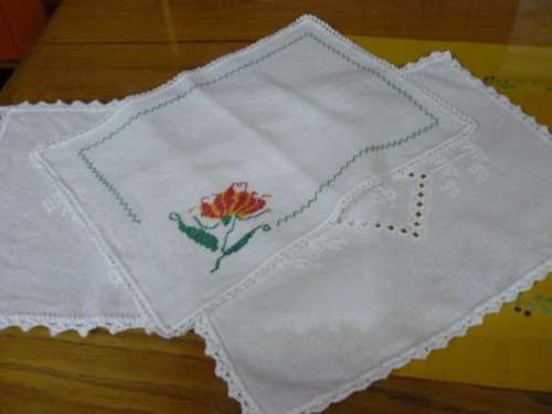 VINTAGE COTTON 3 X TRAY CLOTHS