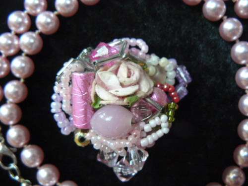 NECKLACE BRACET AND BROOCH SET