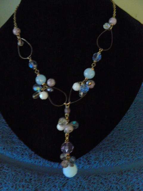 NECKLACE STUNNINGPLEASE HAVE A CLOSER LOOK
