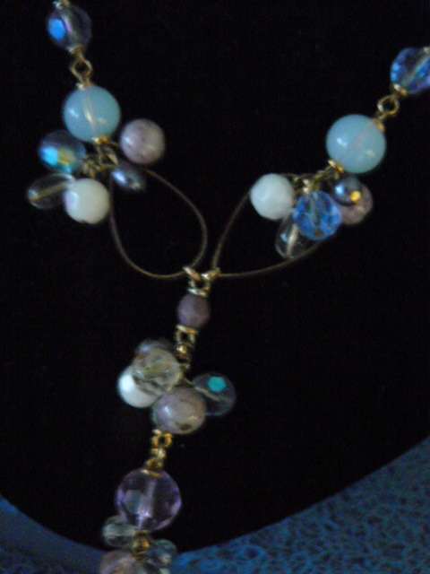 NECKLACE STUNNINGPLEASE HAVE A CLOSER LOOK