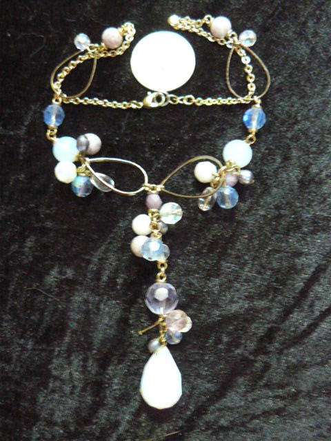 NECKLACE STUNNINGPLEASE HAVE A CLOSER LOOK