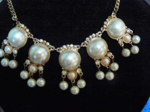 FOUX PEARL NECKLACE 36 CM