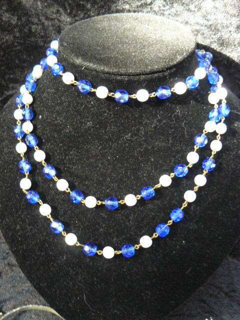 MIXED LOT OF FASHION JEWELERY LUCK DIP GOOD CONDITION PLEASE HAVE A LOOK !@!@!@!