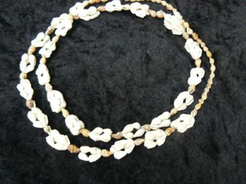 SHELL NECKLACE