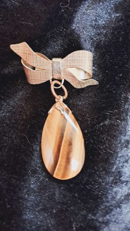 Tear drop Tigers eye brooch