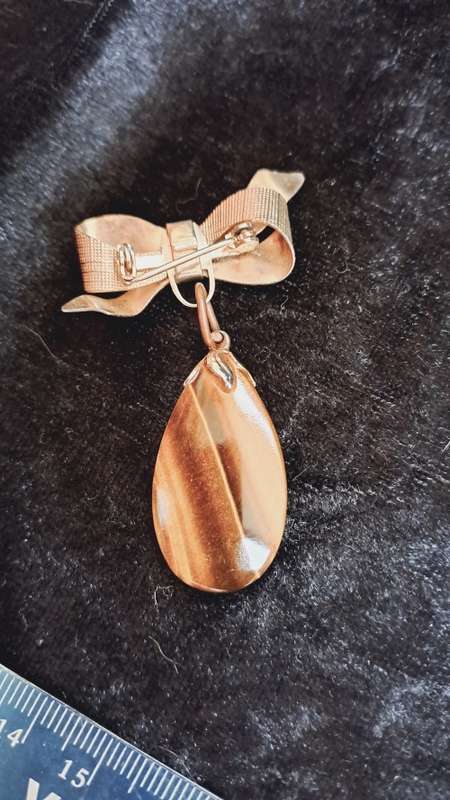 Tear drop Tigers eye brooch