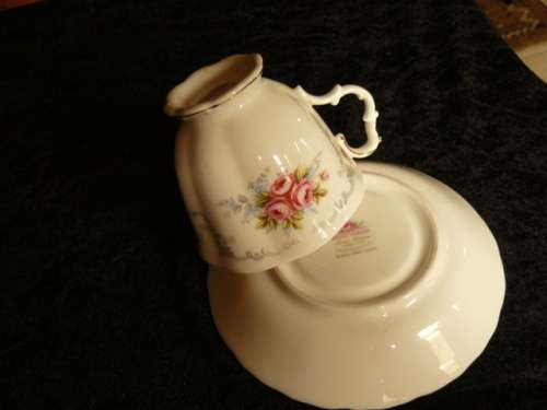 ROYAL ALBERT DUO STUNNING !!!