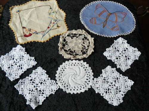 VINTAGE COTTON MIXED DOILIES
