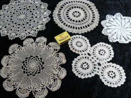 MIXED LOT OF VINTAGE DOILIES CREAM