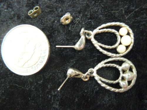 SILVER TONED FASHION EARRINGS WITH FOUX PEARLS