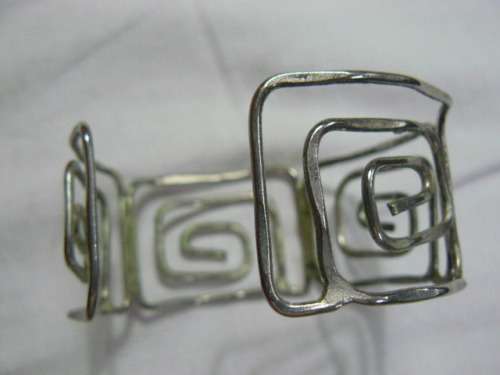 SILVER TONED ADJUSTABLE BANGLE