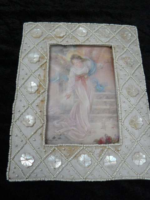 STAND UP FRAME WITH PICTURE