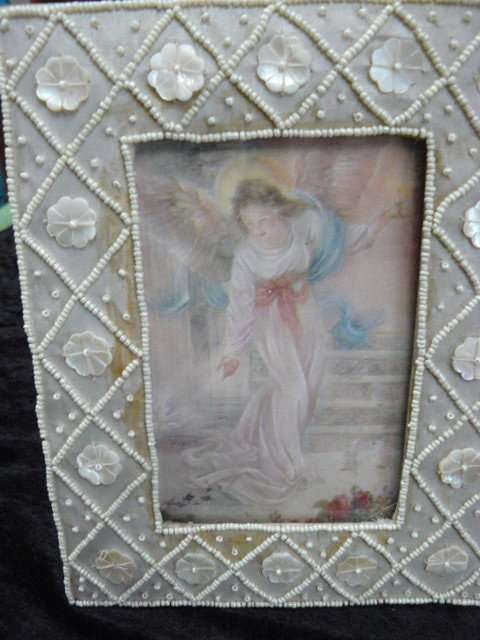STAND UP FRAME WITH PICTURE