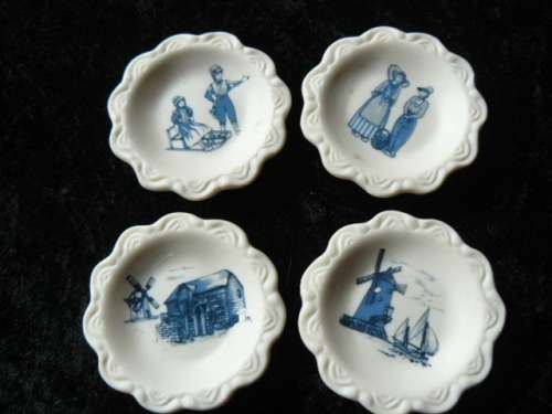 DELFT WARE GENUINE PORCELAIN MINIATURE COLLCTBLE PLATES