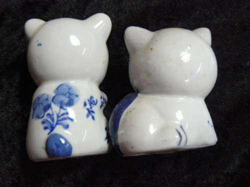 PORCELAIN BLUE AND WHITE SALT AND PEPPER SET