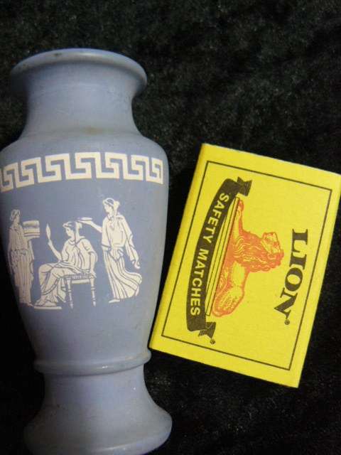 CERAMIC VASE