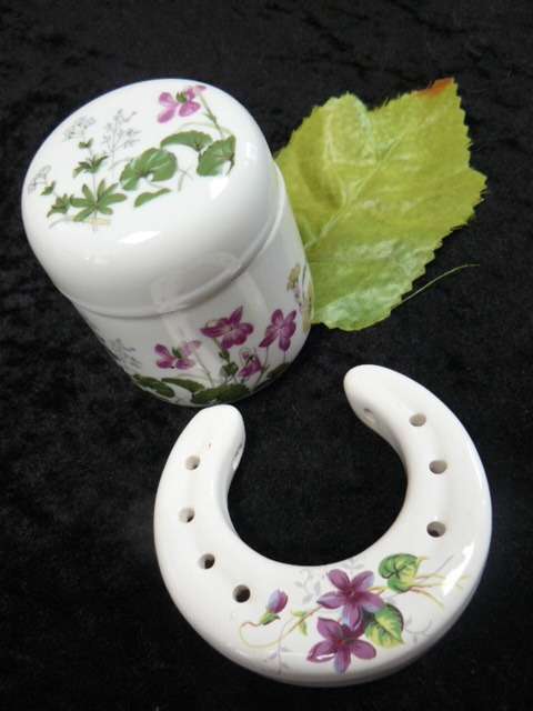 JAR PORCELAIN AND POT PORRIE HOLDER
