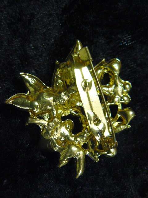 STUNNING BLING FASHION BROCH