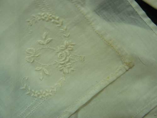 MOST STUNNING BADED GLOVED M WITH FREE HANKIE VINTAGE !!!!!!!!!