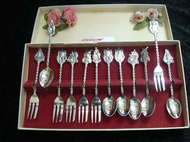 12 PIECE DESERT SPOONS AND FORKS MADE IN HOLAND ORIGINAL BOX