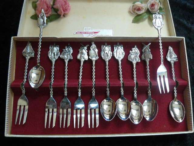 12 PIECE DESERT SPOONS AND FORKS MADE IN HOLAND ORIGINAL BOX